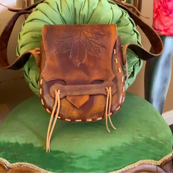 Handmade Artisan Tooled Leather Bag Leaf Design - Picture 3 of 8